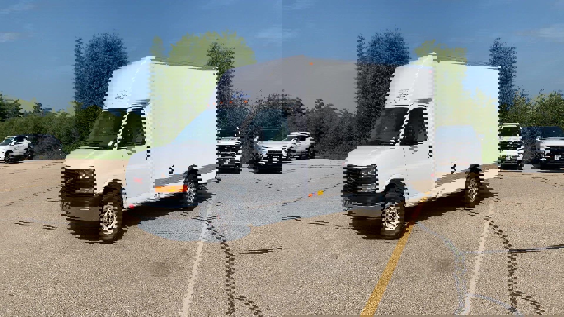 New 2025 GMC Savana 3500 1WT w/ Power Convenience Package image 28