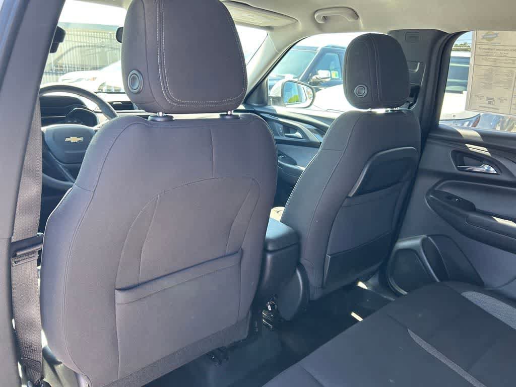 Used 2021 Chevrolet TrailBlazer LT w/ Convenience Package image 12