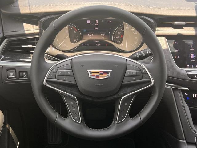 New 2026 Cadillac XT5 Premium Luxury w/ Driver Assist Package FWD image 11