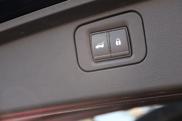 Certified 2025 Nissan Armada Platinum AWD/4WD image 9