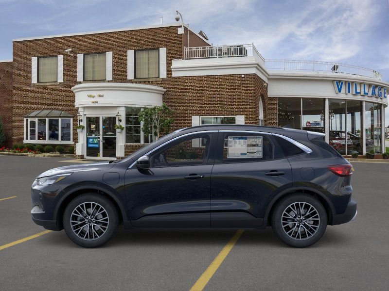 New 2026 Ford Escape SE FWD image 3