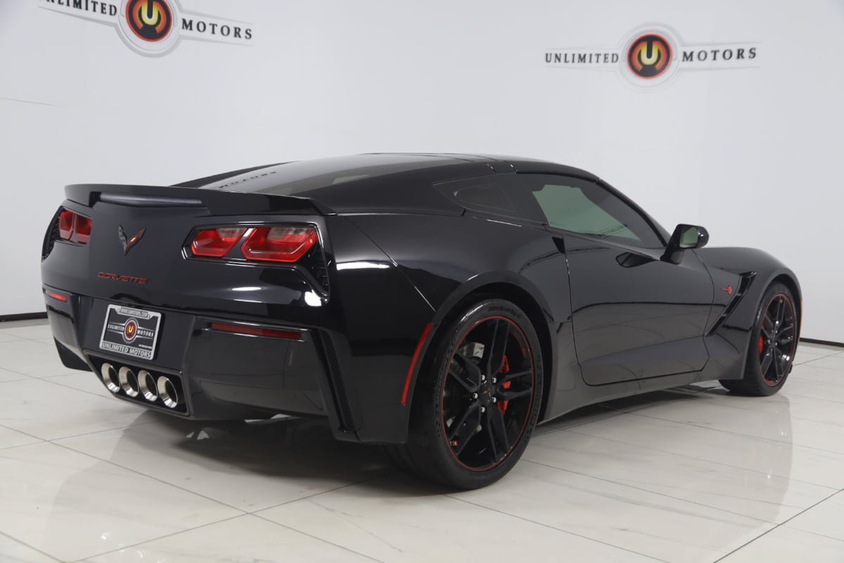 Used 2017 Chevrolet Corvette Stingray Coupe w/ Z51 3LT RWD image 3