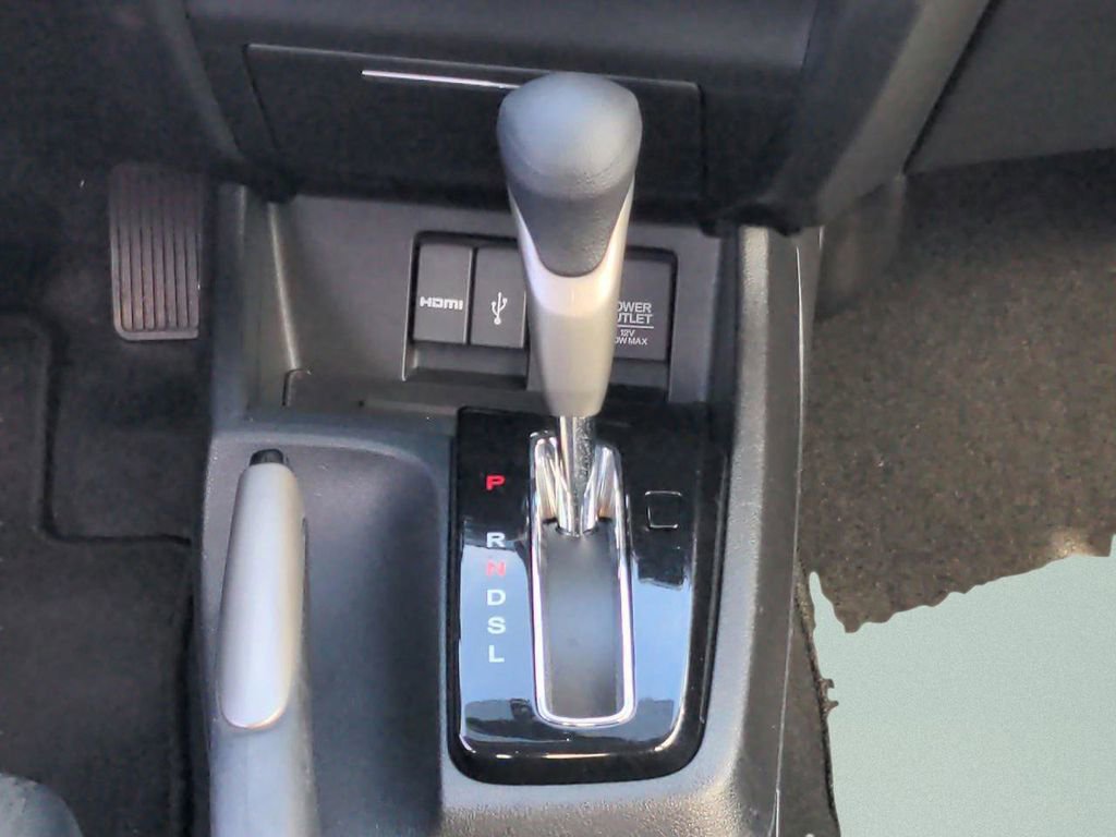 Used 2015 Honda Civic SE image 18