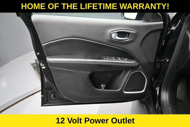 Used 2021 Jeep Compass Latitude AWD/4WD image 11