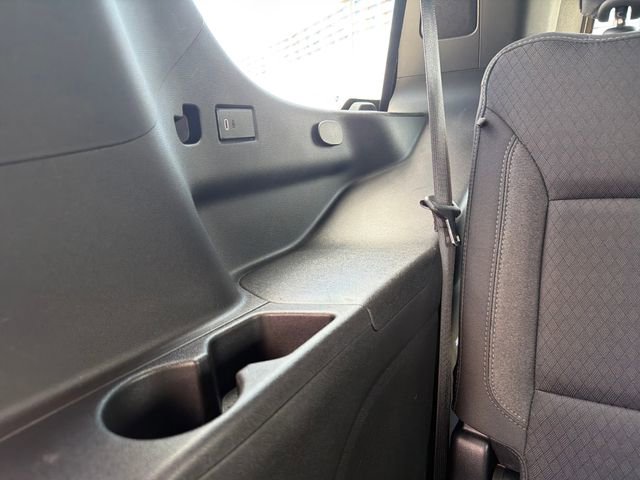 Used 2023 GMC Yukon SLE AWD/4WD image 37