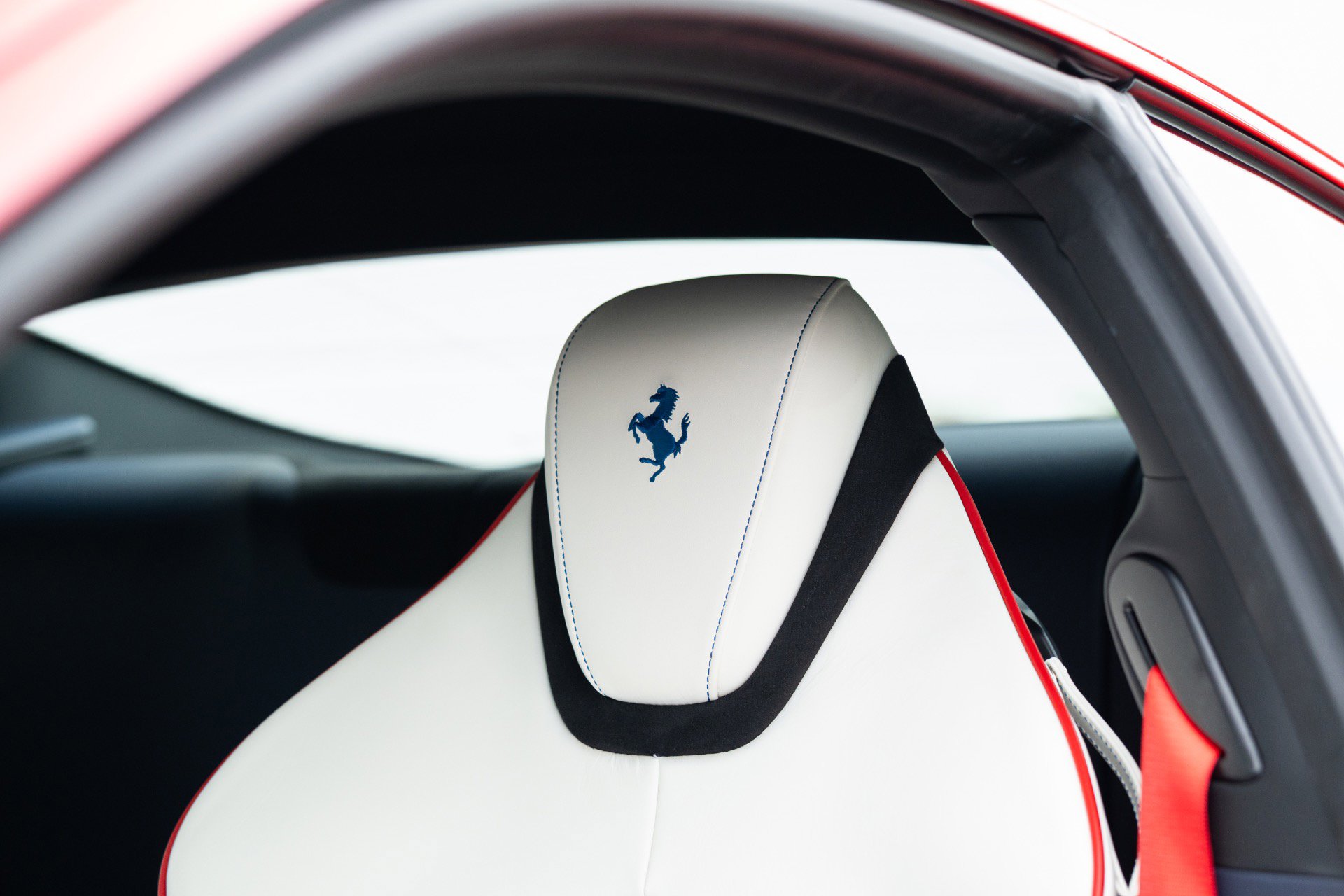 Used 2023 Ferrari Roma RWD image 39