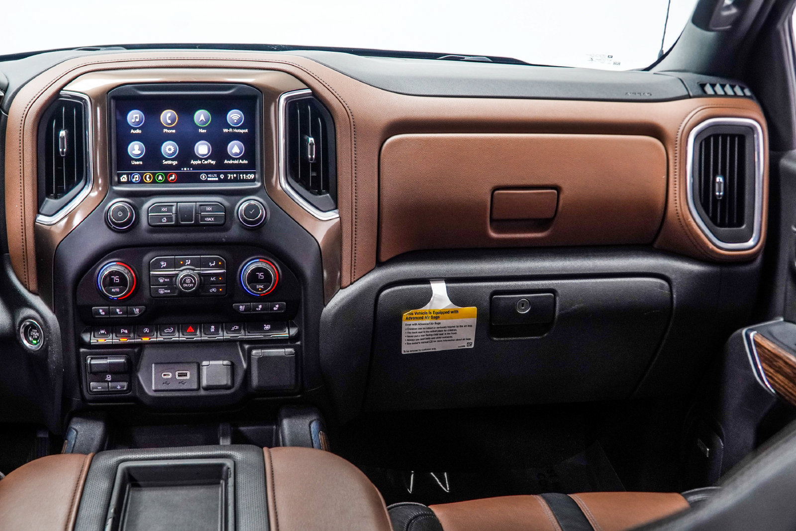 Used 2021 Chevrolet Silverado 1500 High Country AWD/4WD image 18