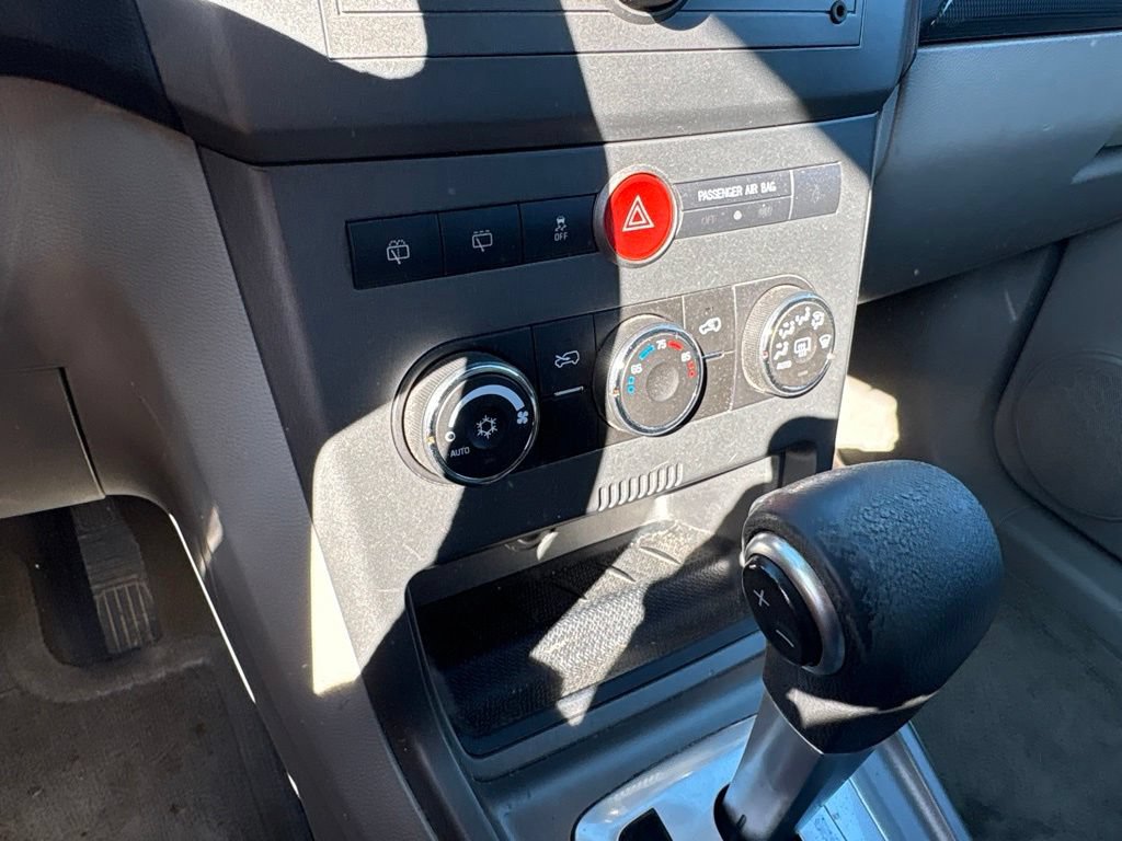 Used 2009 Saturn Vue XR FWD image 24