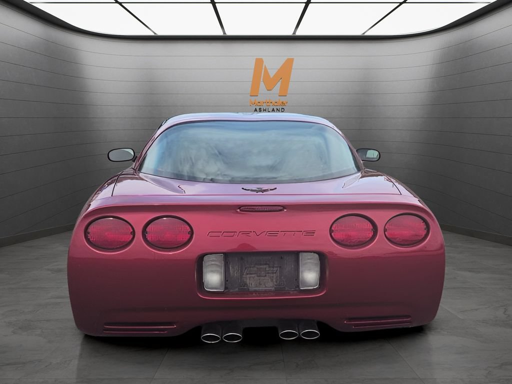 Used 2000 Chevrolet Corvette Coupe w/ Roof Pkg RWD image 7