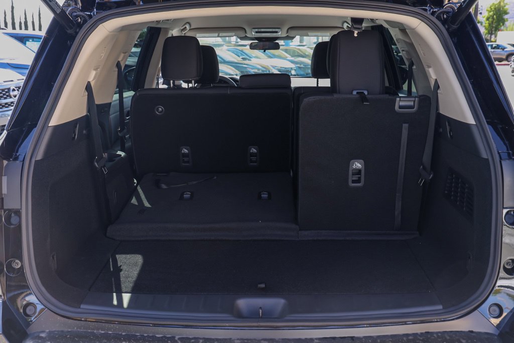 New 2026 Nissan Pathfinder SV FWD image 16