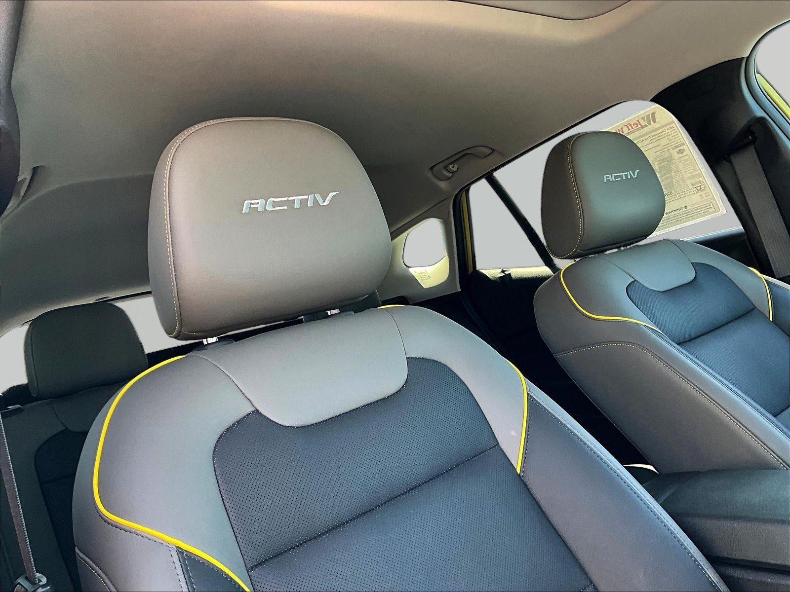 Used 2024 Chevrolet Trax ACTIV w/ Sunroof Package FWD image 26