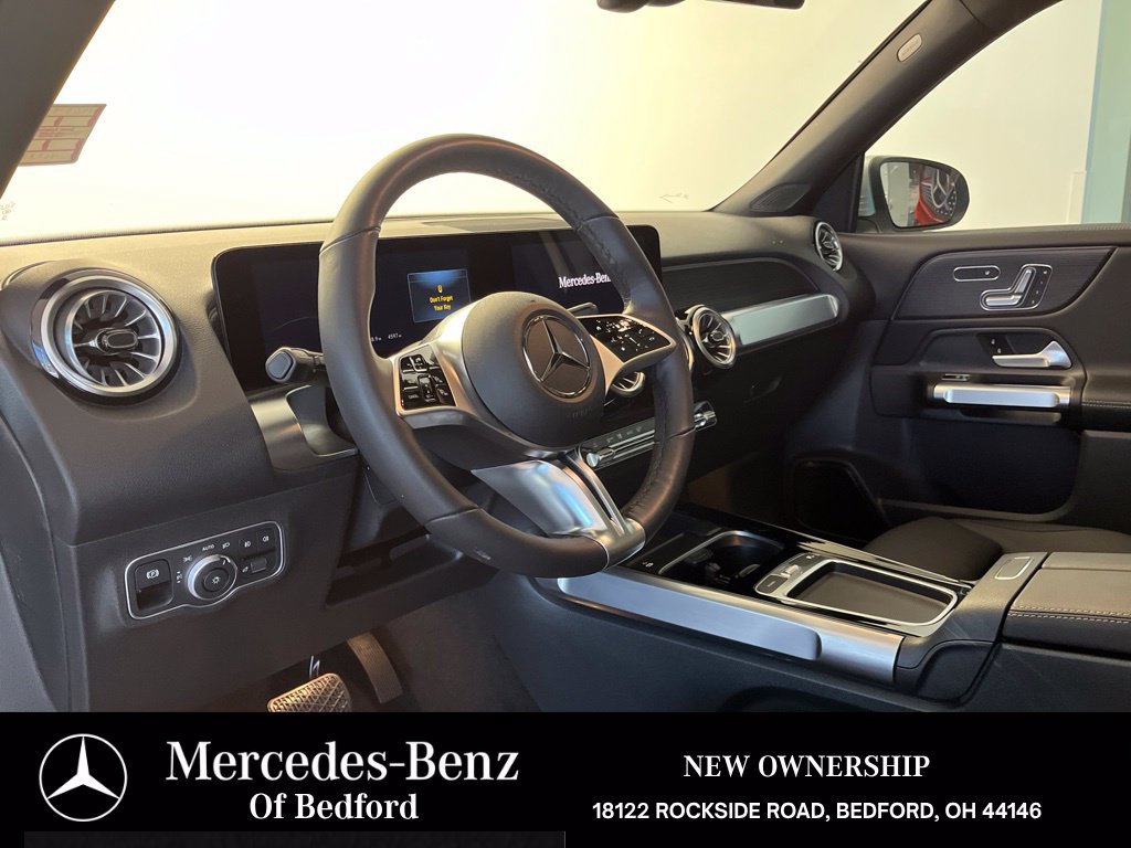 Used 2026 Mercedes-Benz GLB 250 4MATIC image 9