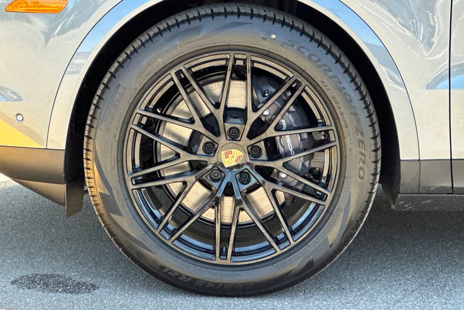New 2026 Porsche Cayenne Coupe AWD/4WD image 46