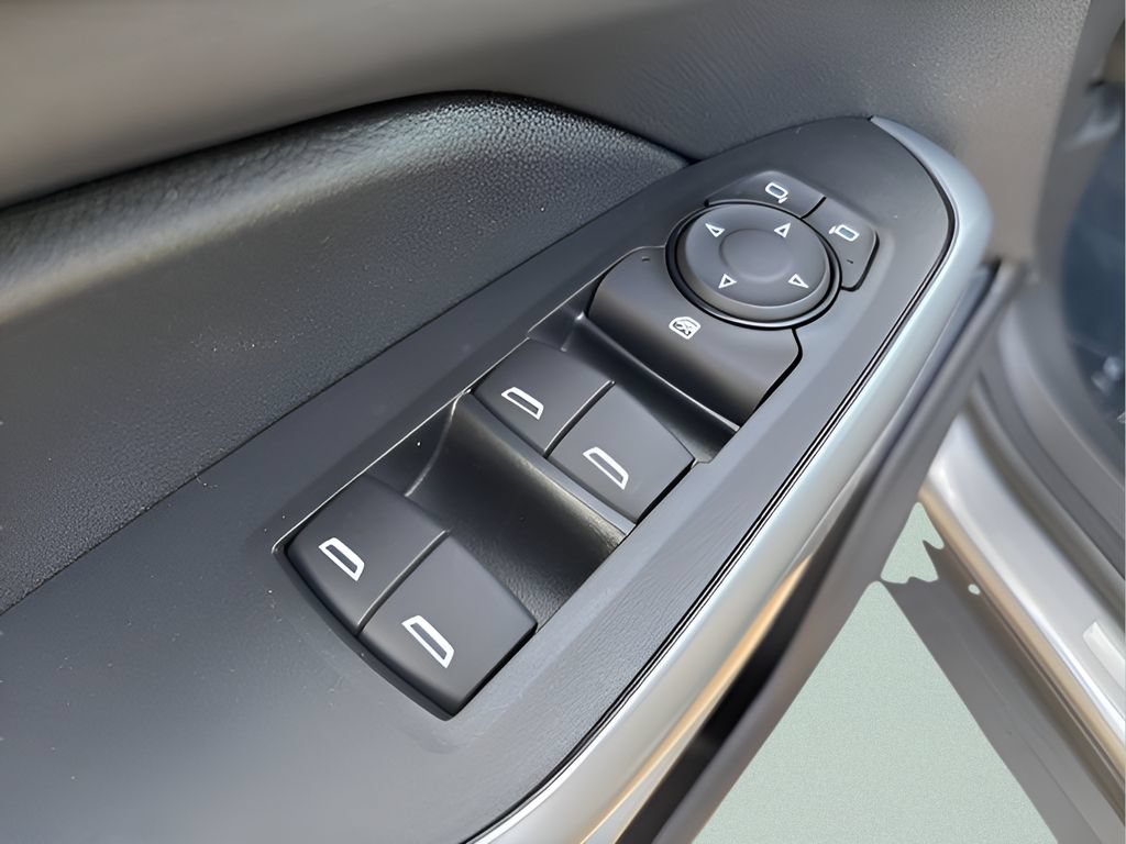 New 2026 Chevrolet Trax LS w/ Driver Confidence Package FWD image 15