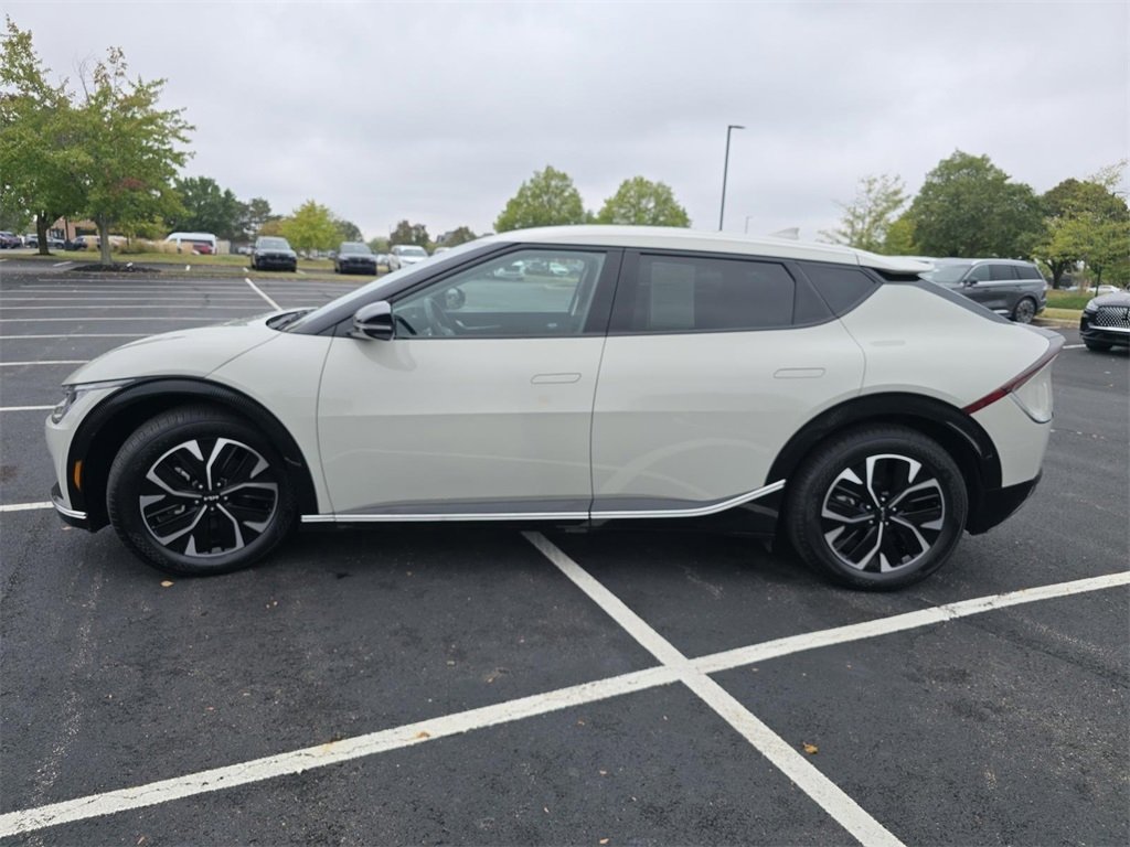 Used 2024 Kia EV6 Wind image 17