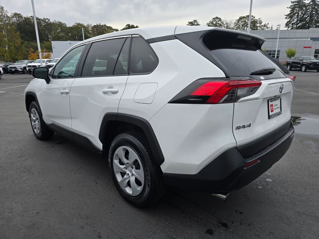 Certified 2024 Toyota RAV4 LE image 5