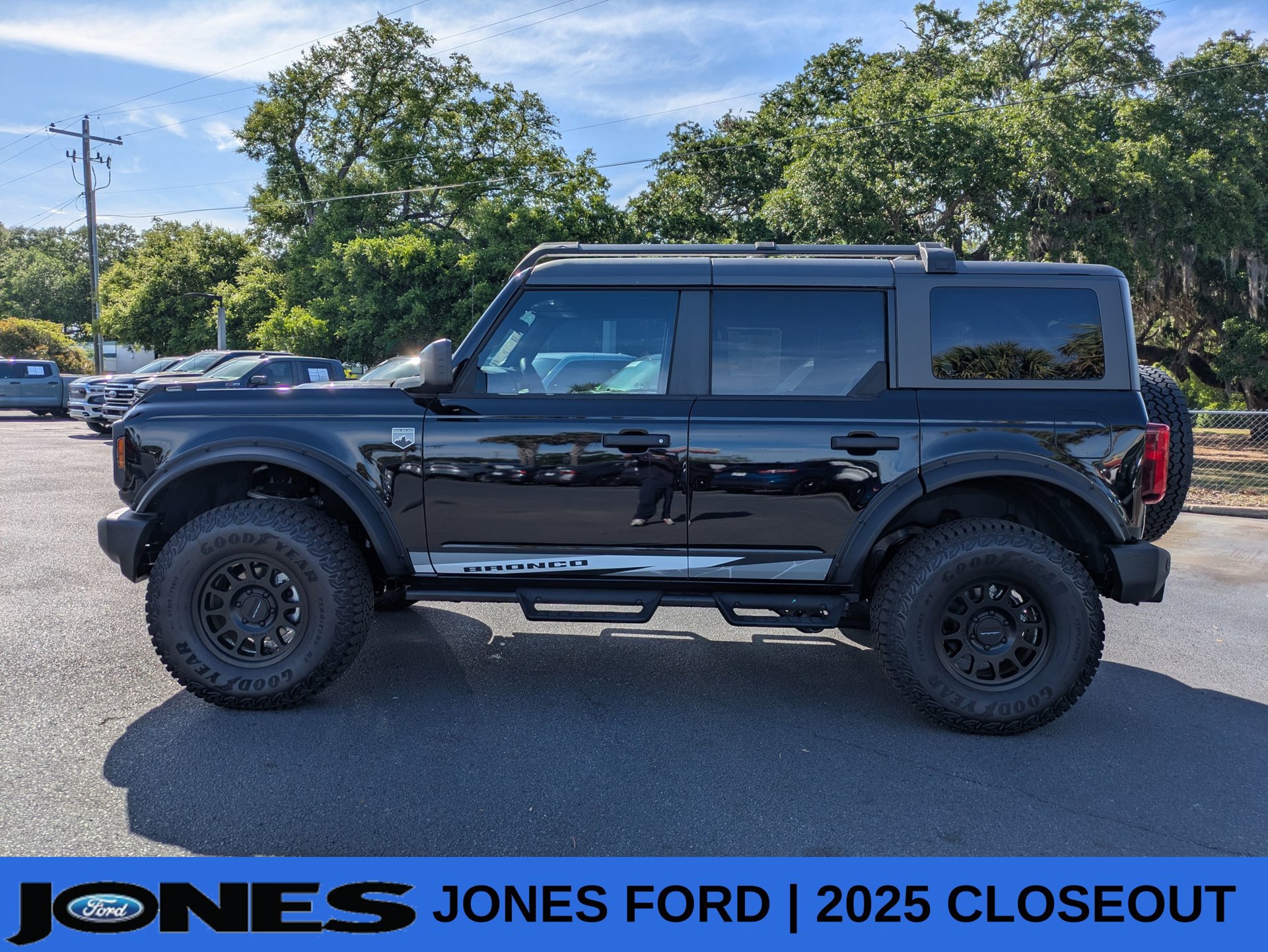 New 2025 Ford Bronco Big Bend AWD/4WD image 8