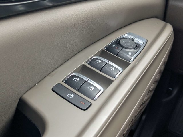 Certified 2026 Kia Carnival LX FWD image 24