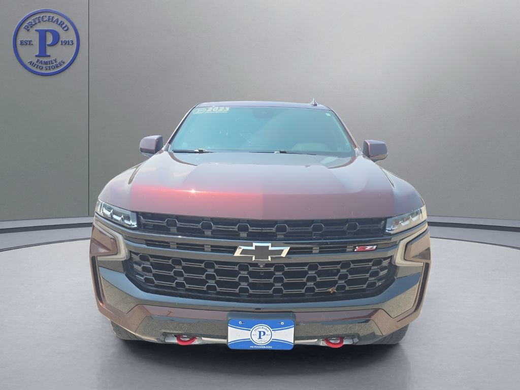 Used 2023 Chevrolet Tahoe Z71 w/ Luxury Package AWD/4WD image 2