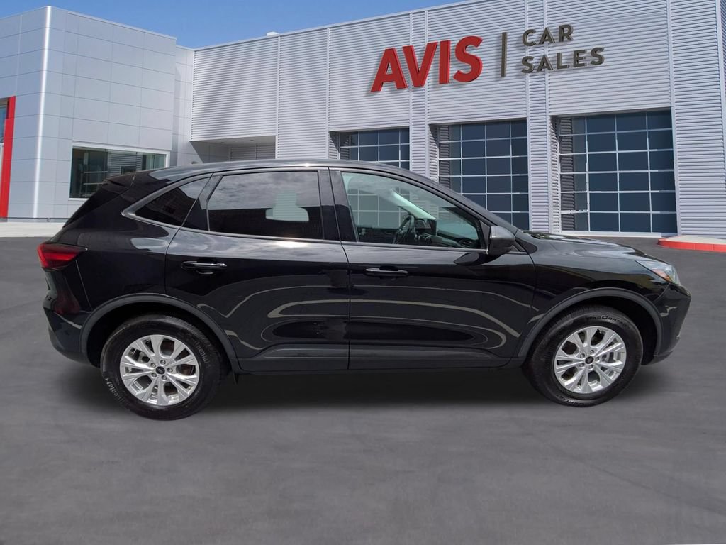 Used 2025 Ford Escape Active AWD/4WD image 5