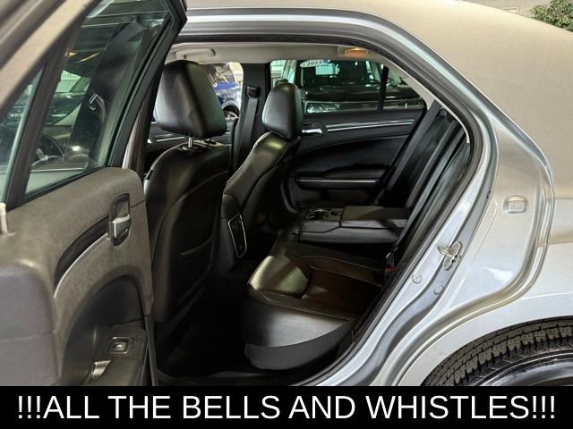 Used 2017 Chrysler 300 Touring w/ Value Package image 16