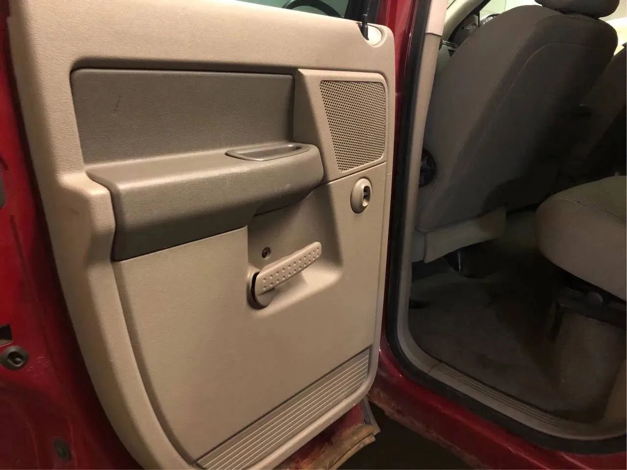 Used 2007 Dodge Ram 3500 Truck SLT image 14