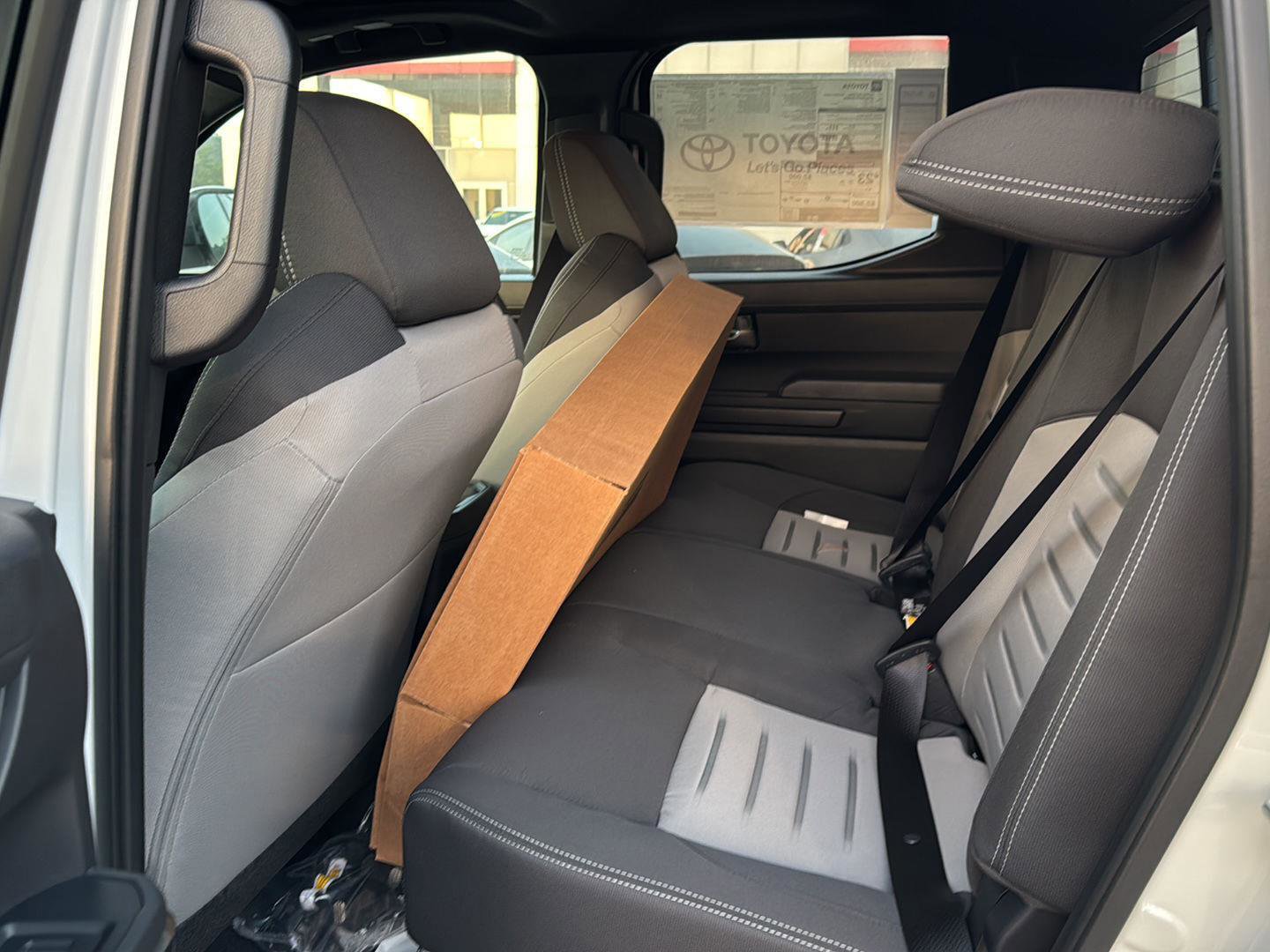 New 2025 Toyota Tacoma TRD Off-Road image 9