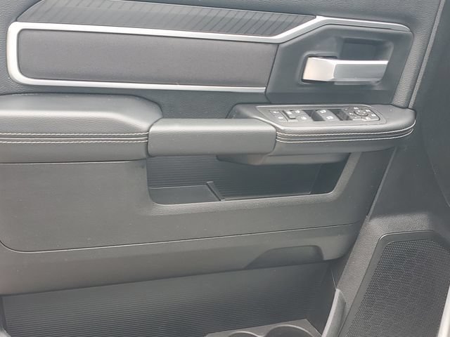 New 2026 RAM 2500 Big Horn AWD/4WD image 14