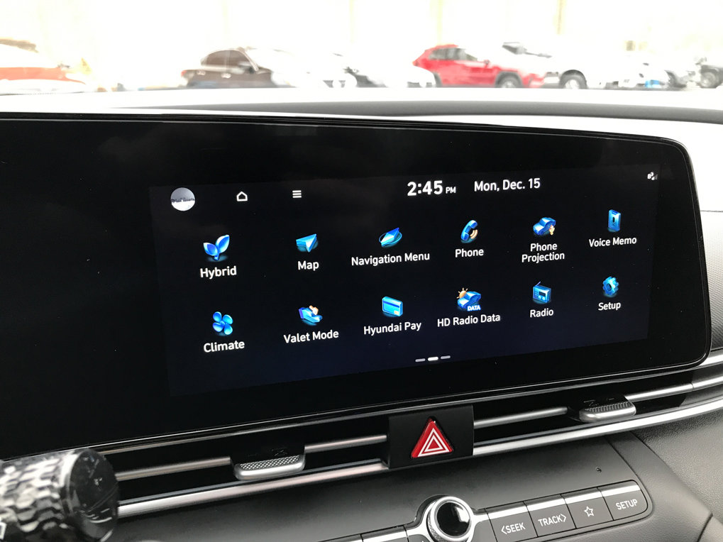 Used 2023 Hyundai Elantra Limited image 20