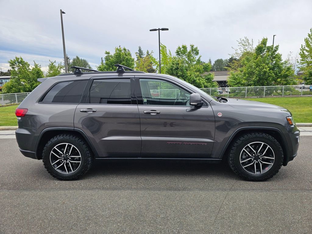 Used 2019 Jeep Grand Cherokee Trailhawk w/ Trailhawk Luxury Group AWD/4WD image 6