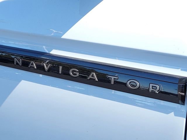 New 2026 Lincoln Navigator L Black Label AWD/4WD image 24