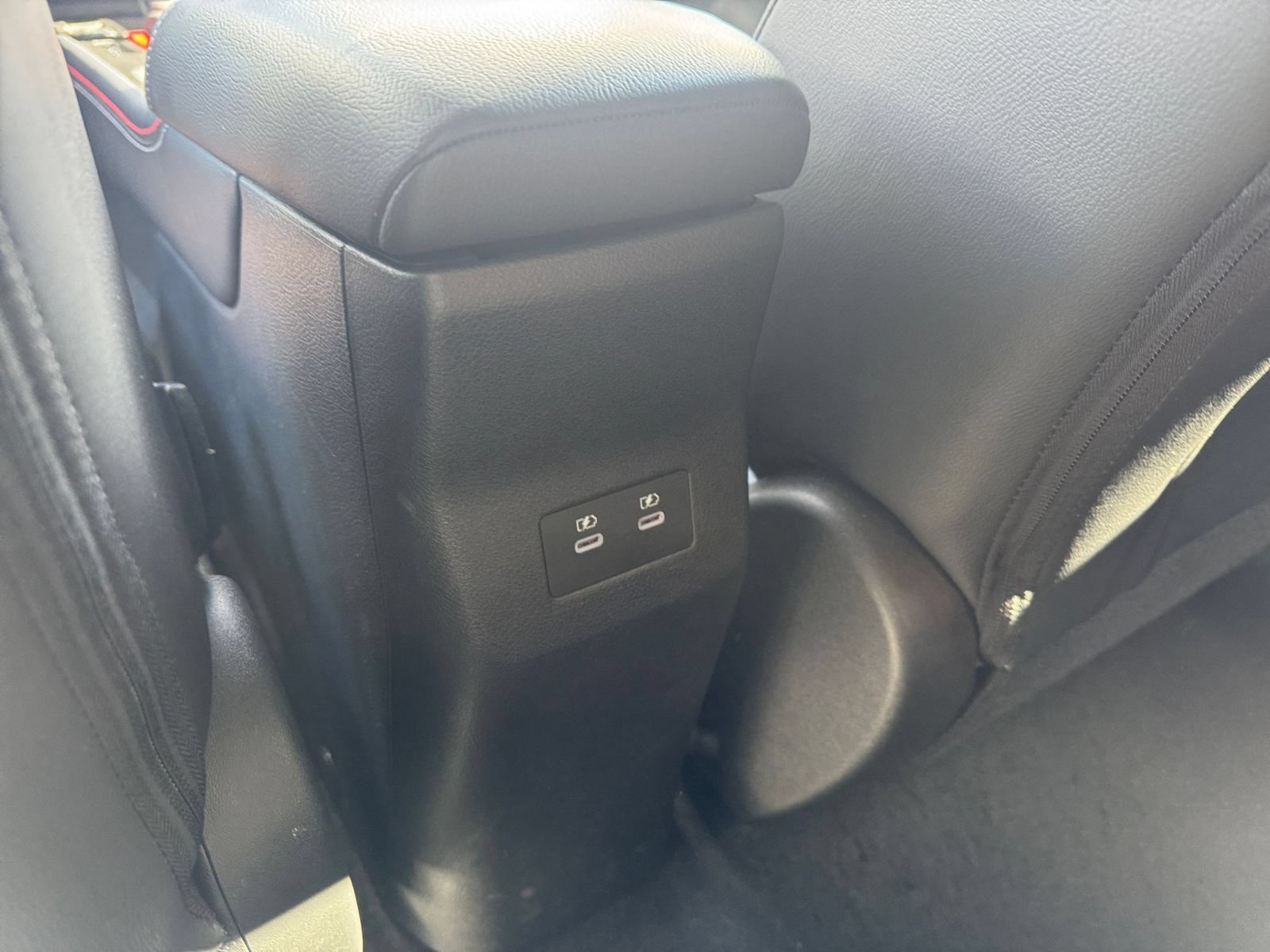 Used 2026 Nissan Kicks SR FWD image 21