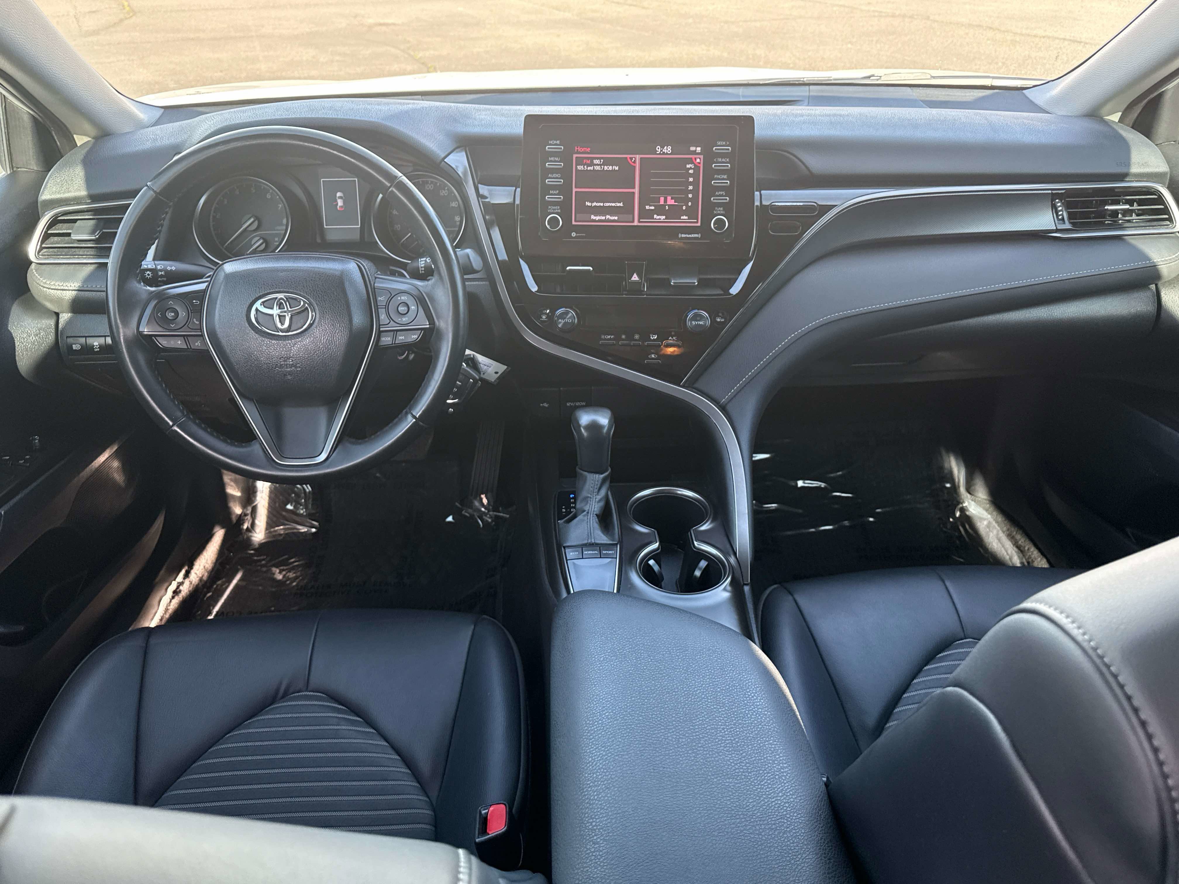 Used 2024 Toyota Camry SE image 14