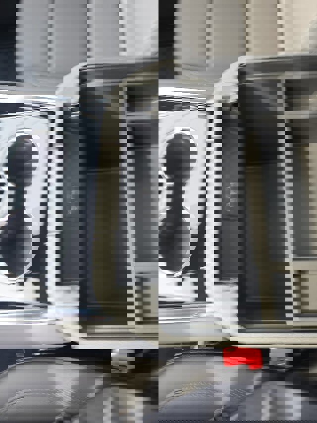 New 2025 Chevrolet Suburban LT w/ Comfort Package image 38