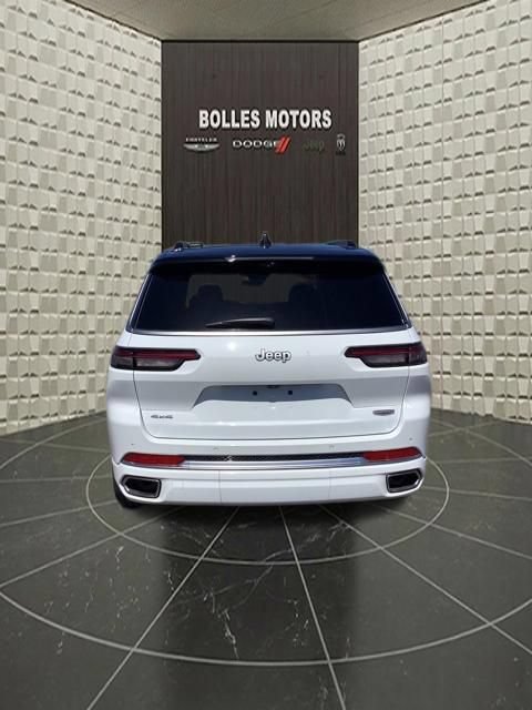 Used 2025 Jeep Grand Cherokee L Summit AWD/4WD image 6