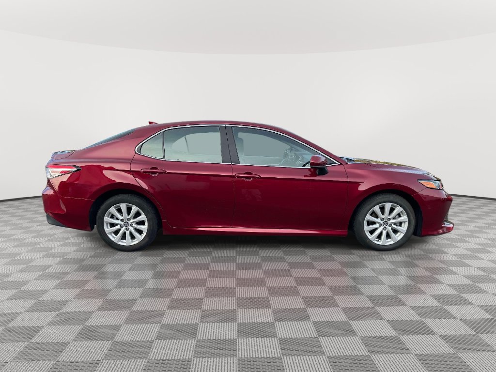 Used 2019 Toyota Camry LE FWD image 8