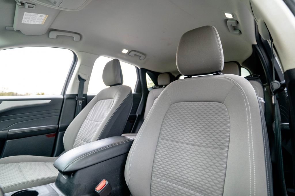 Used 2021 Ford Escape SE w/ Convenience Package image 6