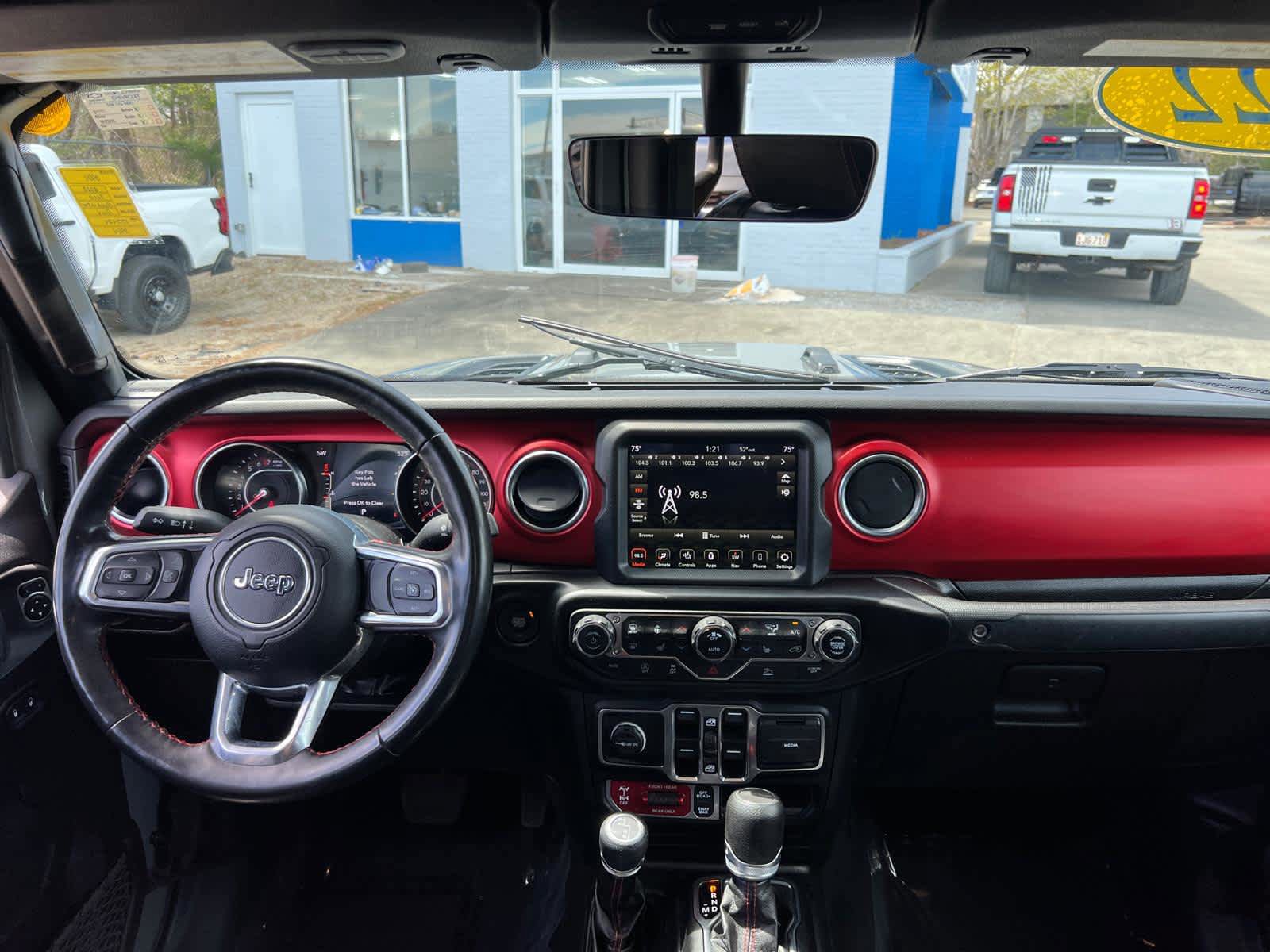 Used 2022 Jeep Gladiator Rubicon w/ LED Lighting Group AWD/4WD image 33