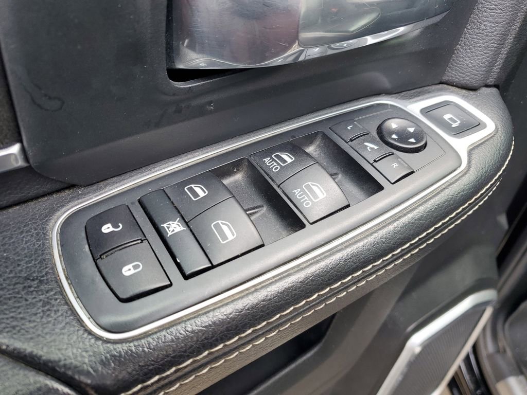 Used 2020 RAM 2500 Laramie w/ Night Edition image 24