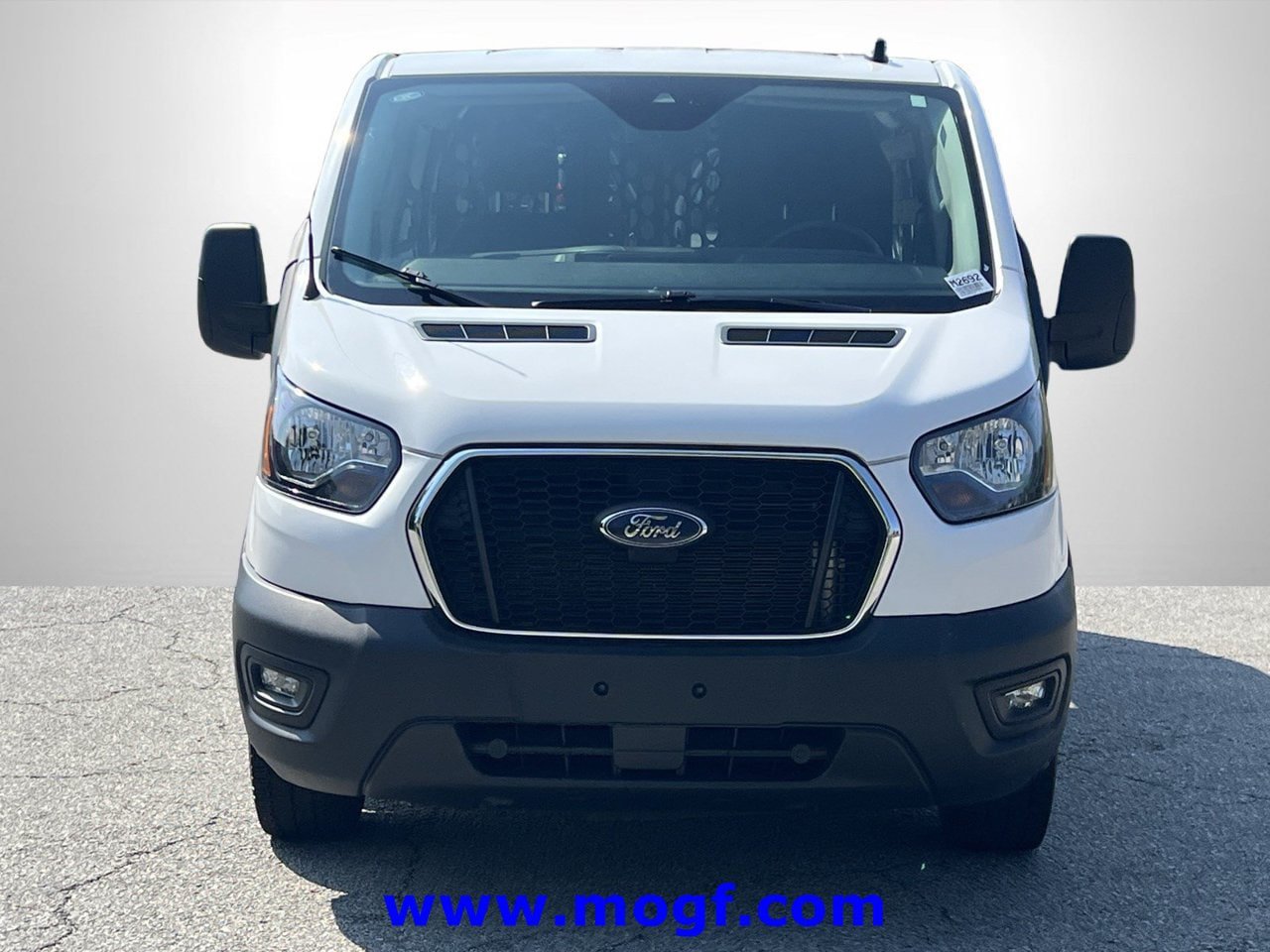 Used 2025 Ford Transit 250 Low Roof w/ Exterior Upgrade Package RWD image 26