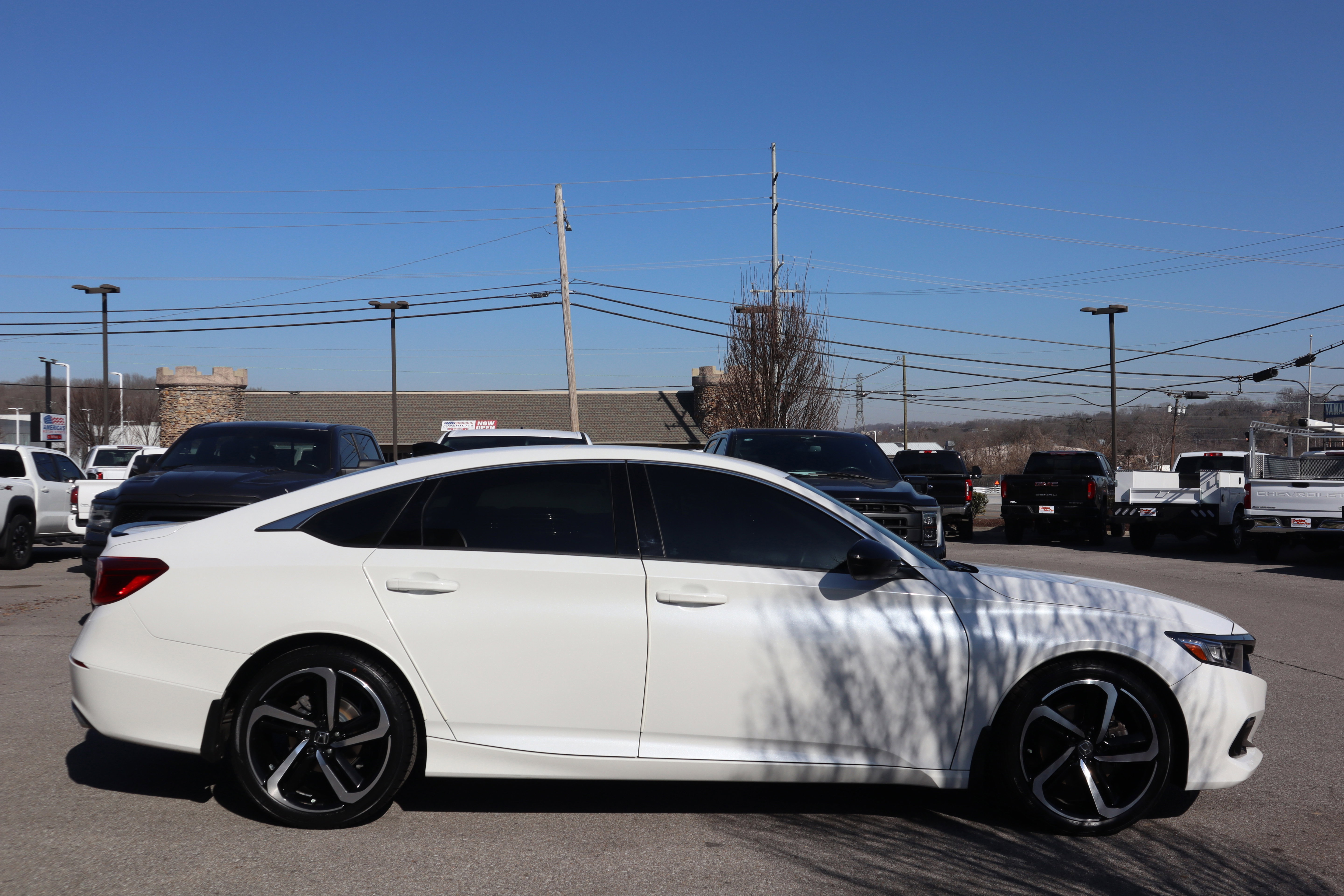 Used 2022 Honda Accord Sport image 6