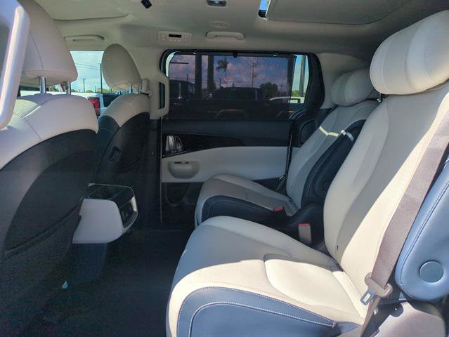 Used 2025 Kia Carnival SX Prestige image 50