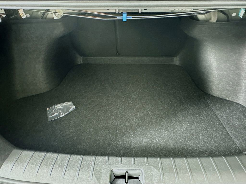 New 2026 Nissan Sentra SR w/ SR Premium Package image 33