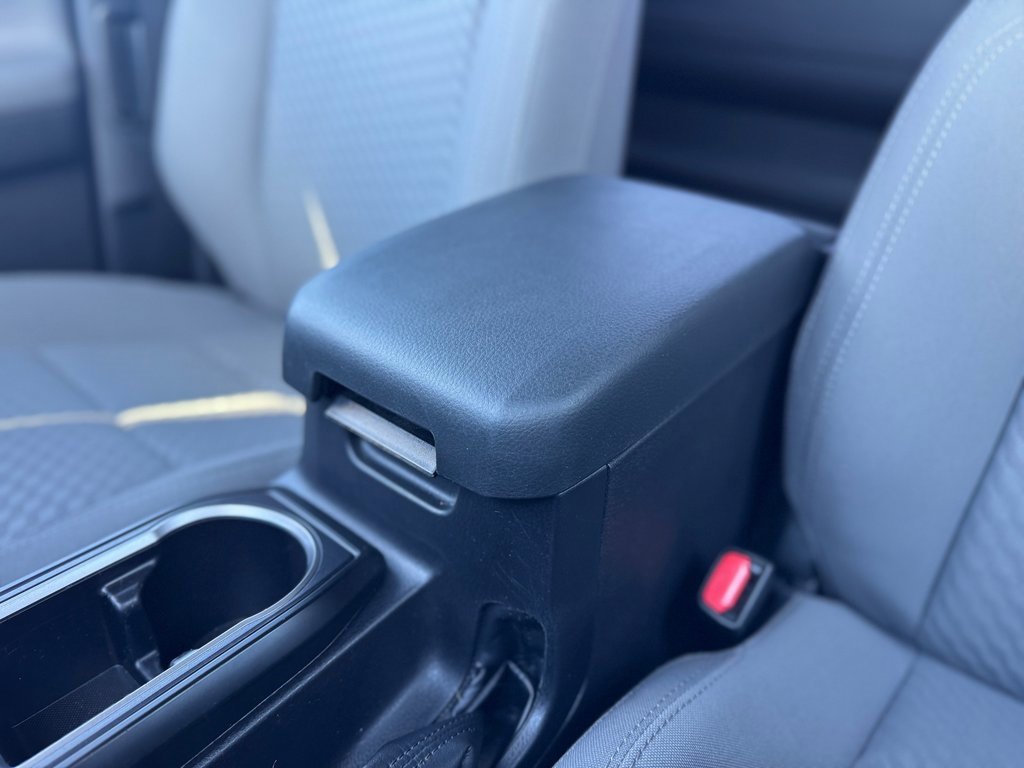 Used 2022 Toyota Tacoma SR image 19