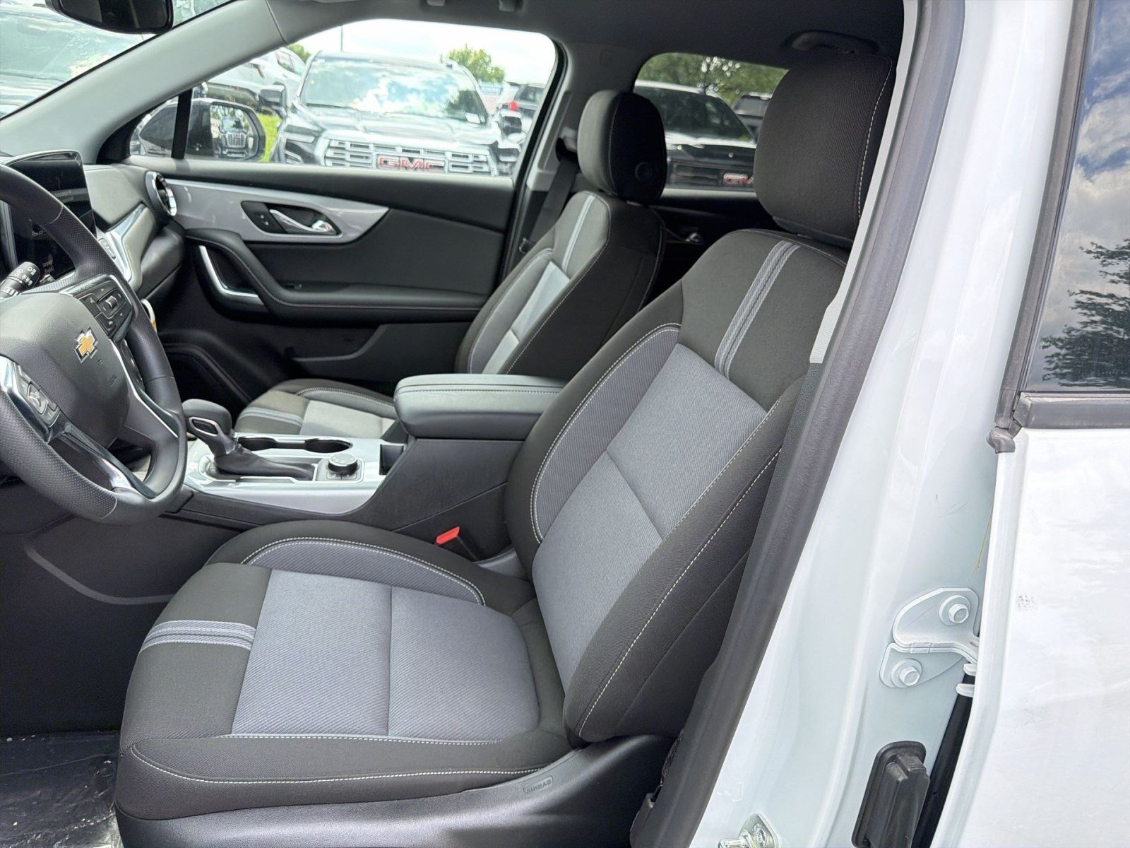 New 2026 Chevrolet Blazer LT w/ Convenience Package AWD/4WD image 10