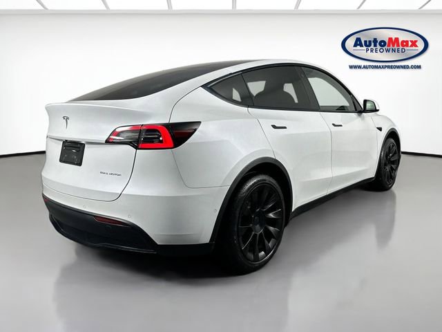 Used 2022 Tesla Model Y Long Range image 2