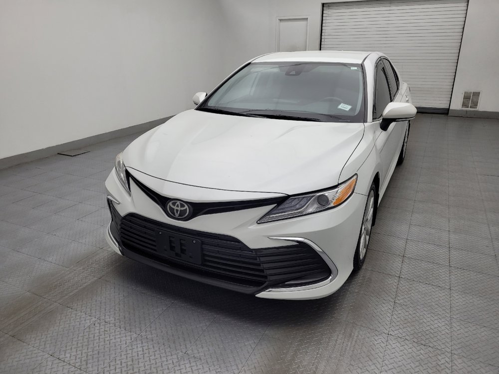 Used 2021 Toyota Camry XLE FWD image 15