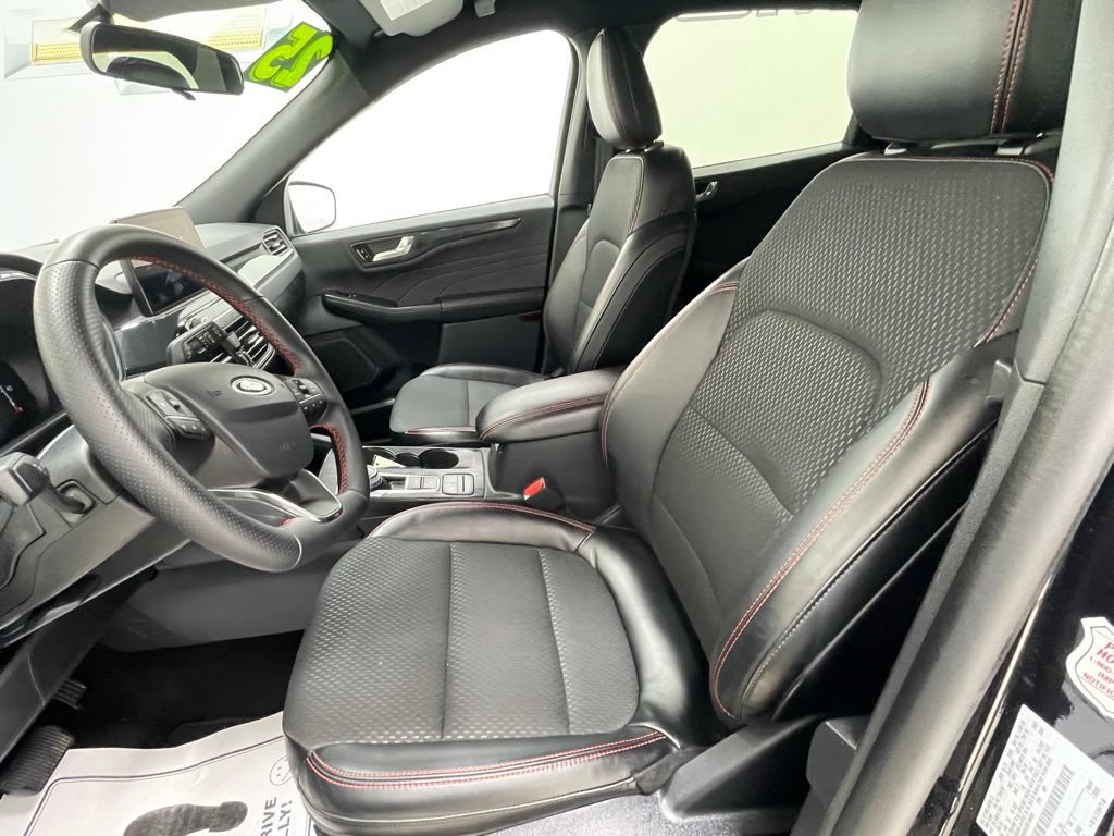 Used 2025 Ford Escape ST-Line AWD/4WD image 15