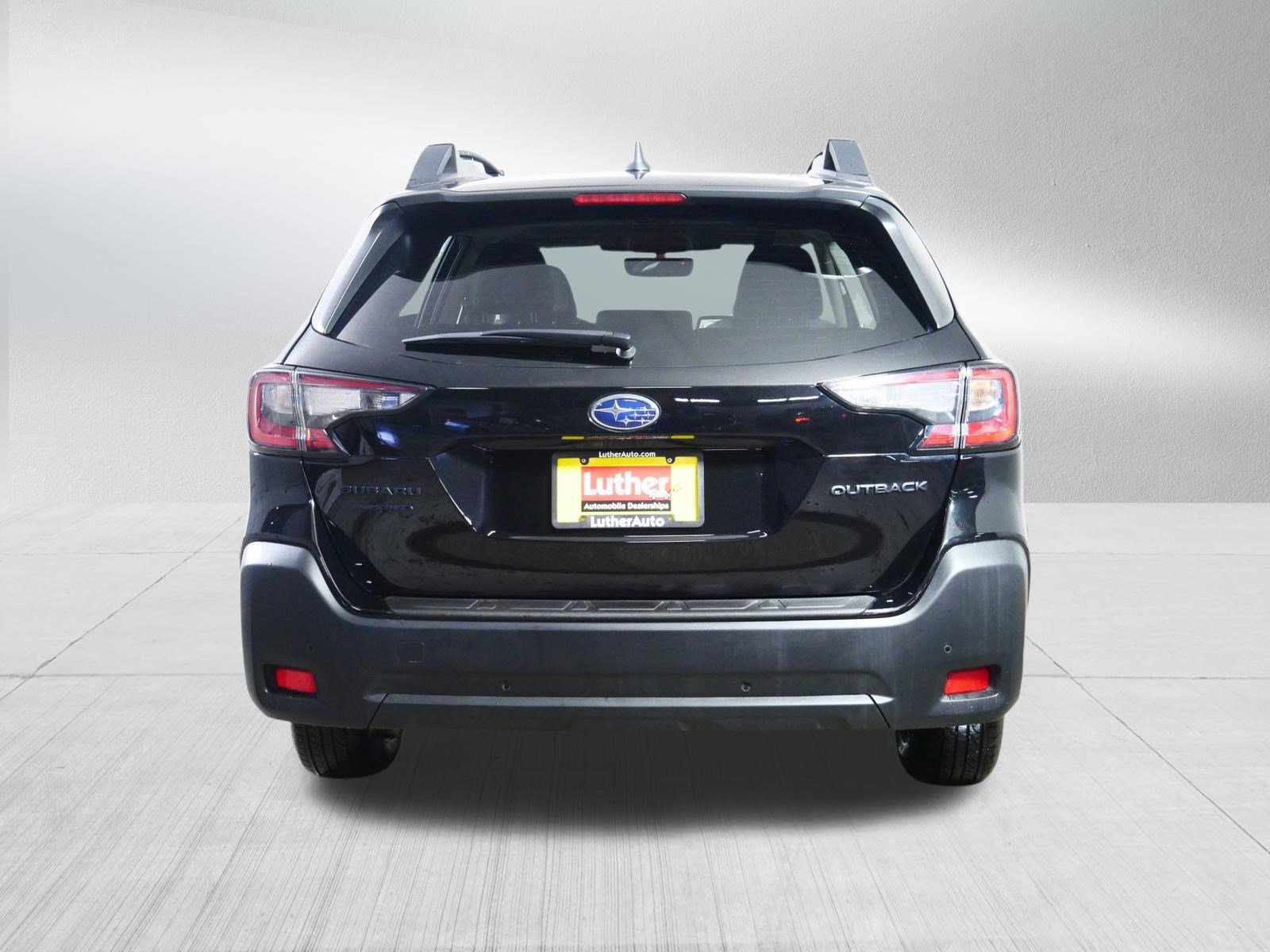 Used 2025 Subaru Outback Onyx Edition image 6
