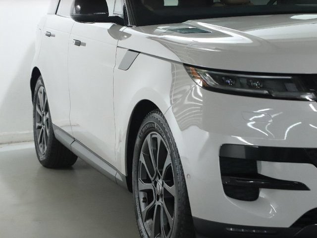 Certified 2024 Land Rover Range Rover Sport SE AWD/4WD image 12